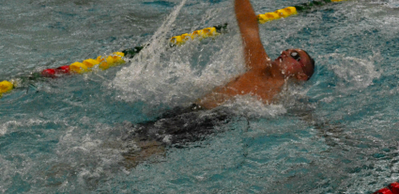12 9SWIMDeanSchrider2015NewsRecapGameStory