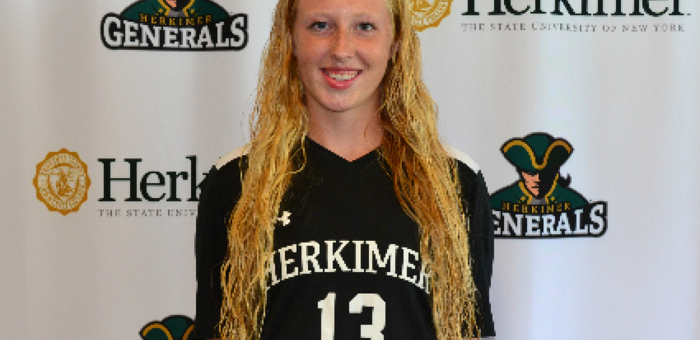 8 31MikaylaBlumenstockWSOC2016