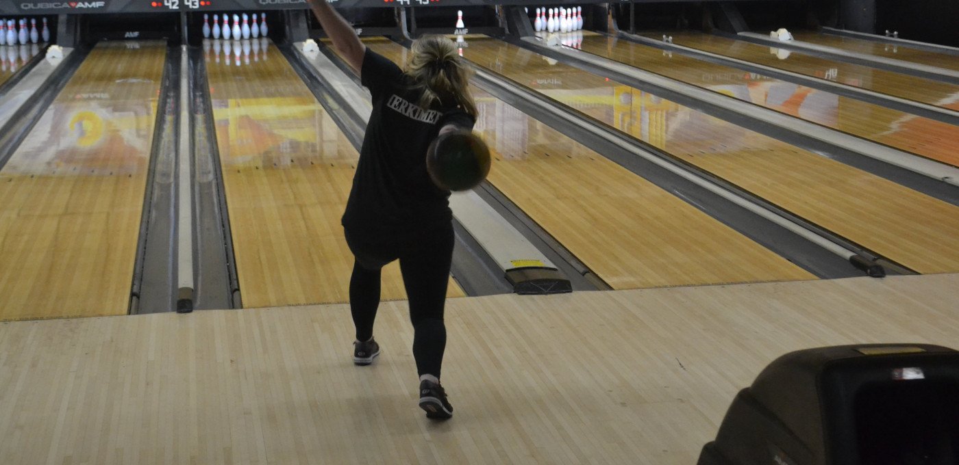 Sierra Powers Bowling vs MVCC