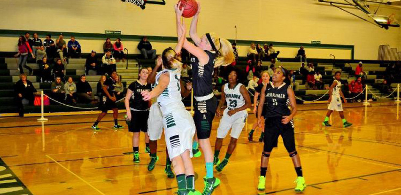 Wbball 2013 16 12