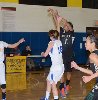 wbball 02 24 2013 Webb