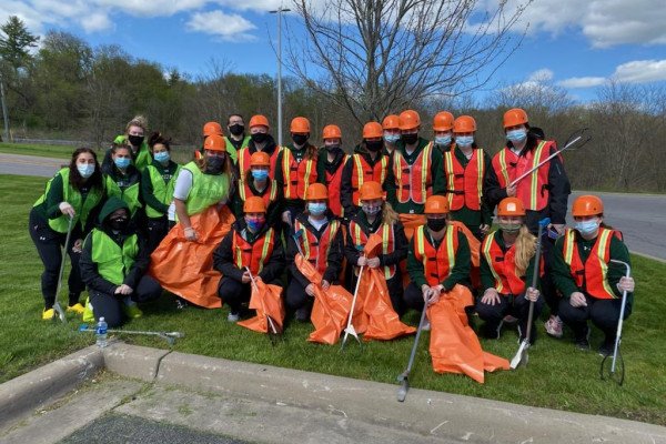 highway cleanup event spring 2021 2